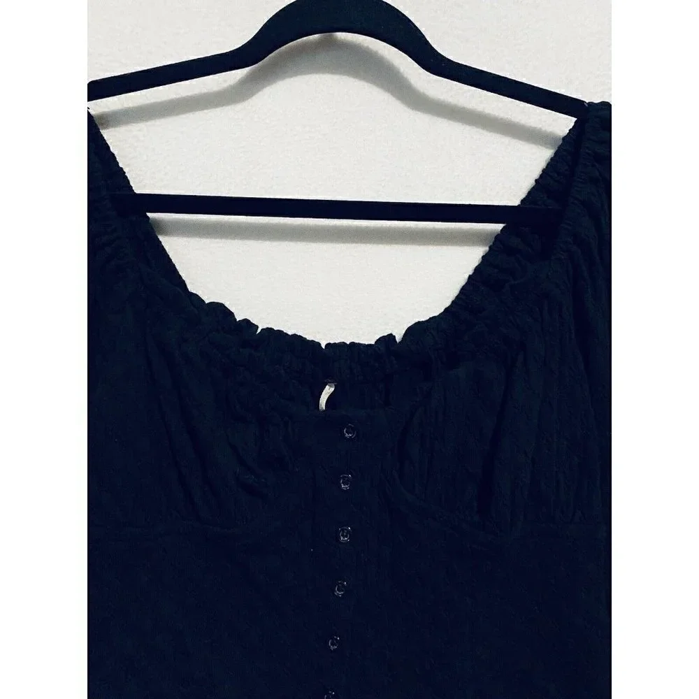 Free People Top Womens Small Black Ladybug Peasant Ruffle Cropped Boho Flirty